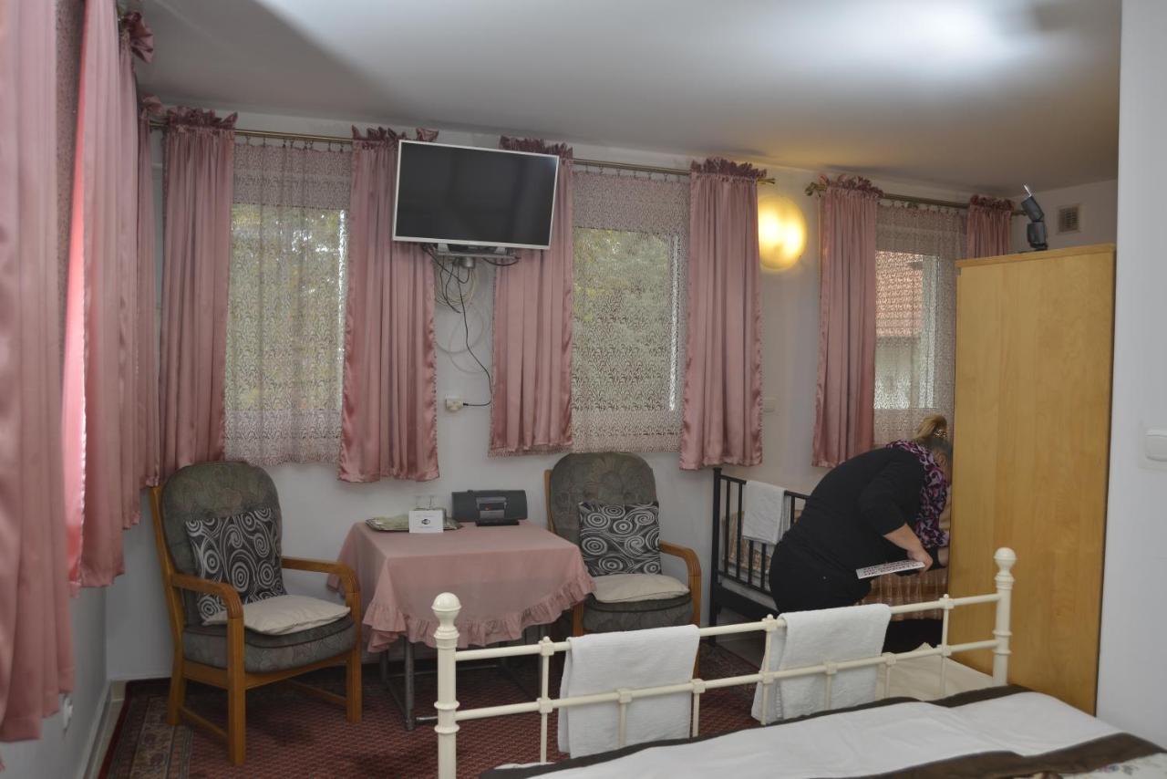 Piaseczno Willa Staropolska Exterior foto